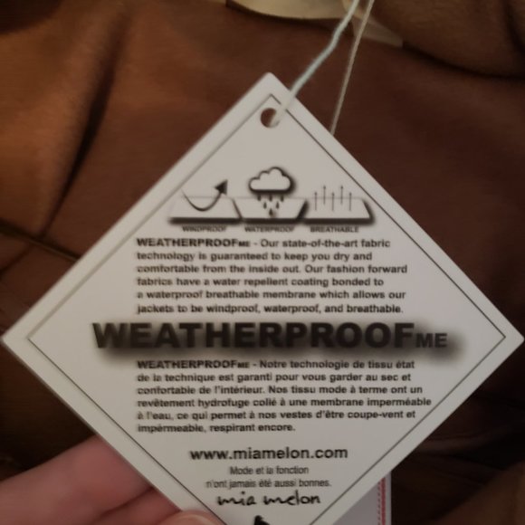 BNWT Waterproof Trench-style Camel Coat with Detachable Hood, size small - Picture 3 of 16